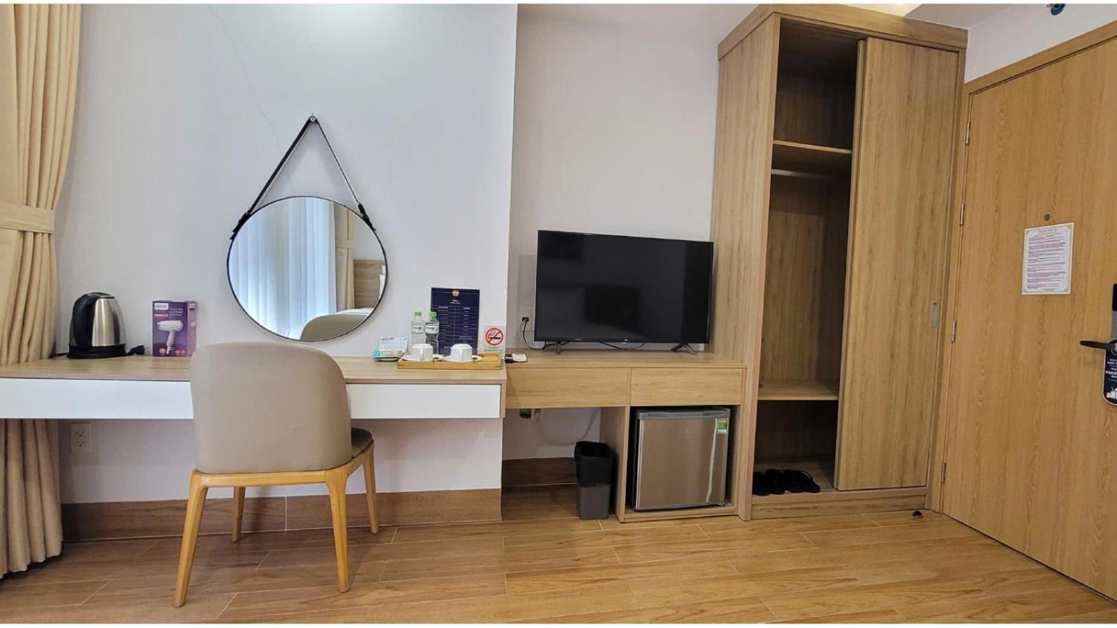 Rosetta Hotel Дуонг-Донг Экстерьер фото